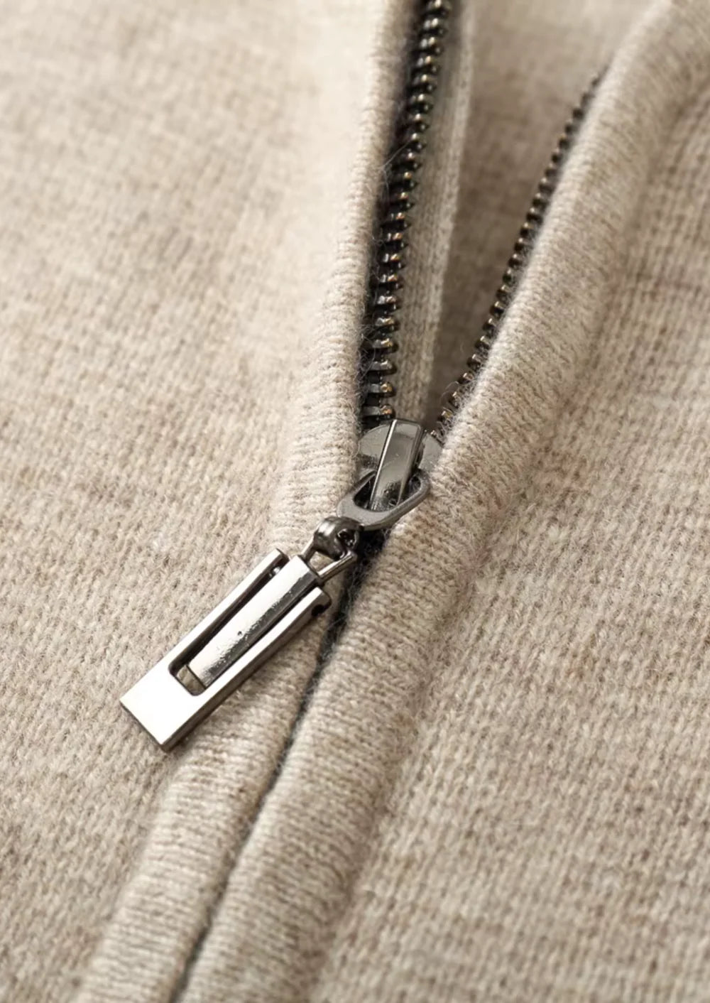 ZUIVERE EXTRA-FIJNE MERINO WOL RITS HOODIE