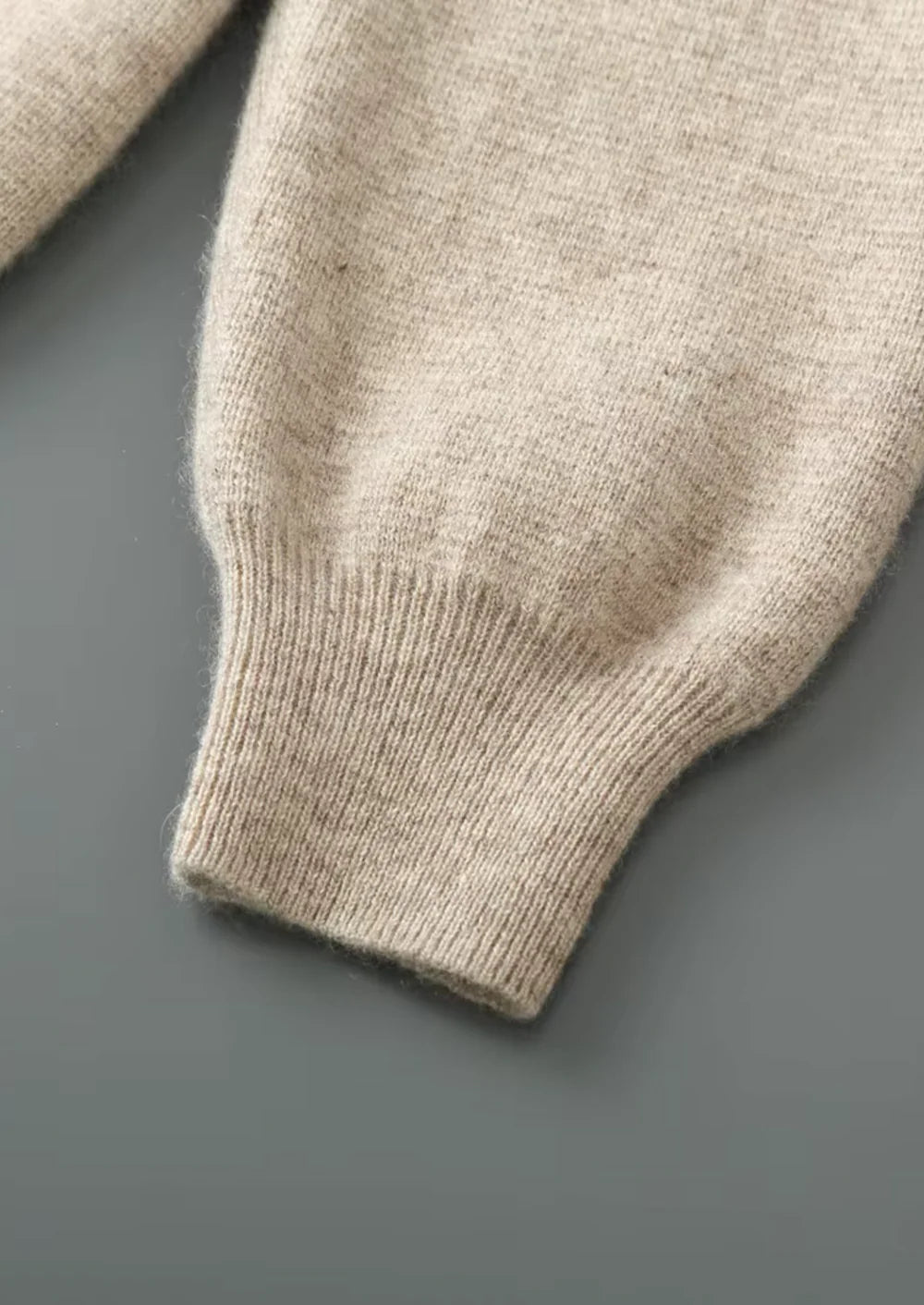 ZUIVERE EXTRA-FIJNE MERINO WOL RITS HOODIE