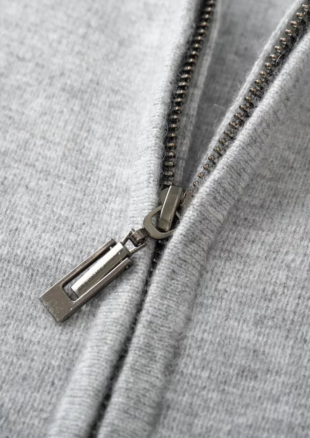ZUIVERE EXTRA-FIJNE MERINO WOL RITS HOODIE