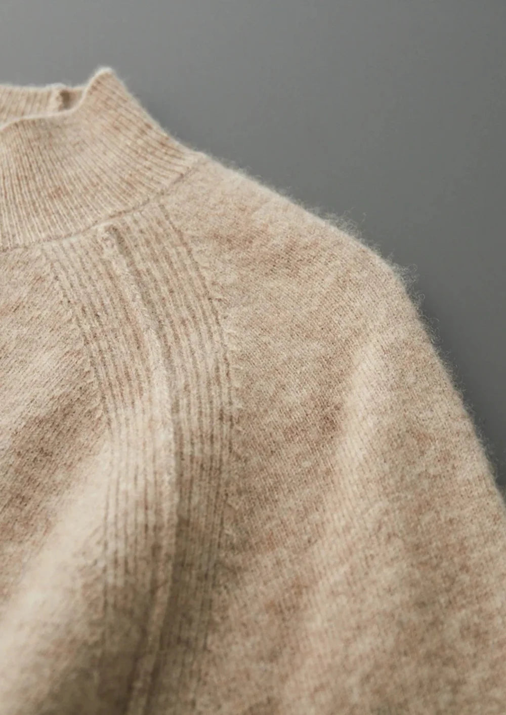 ZUIVERE EXTRA FIJNE MERINOWOL RAGLAN MOCKNECK