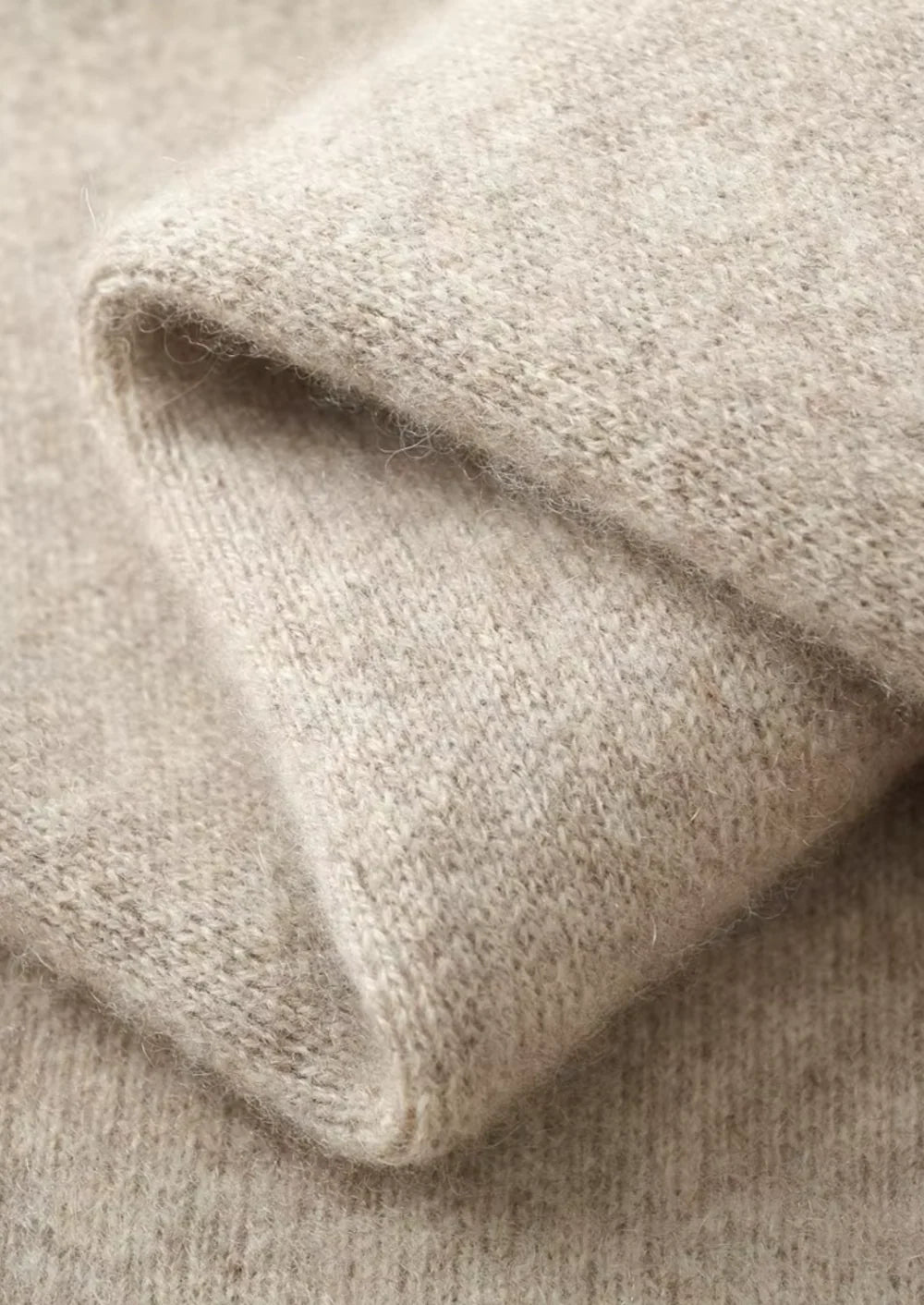 V-HALS CARDIGAN VAN ZUIVER EXTRA FIJN MERINOWOL
