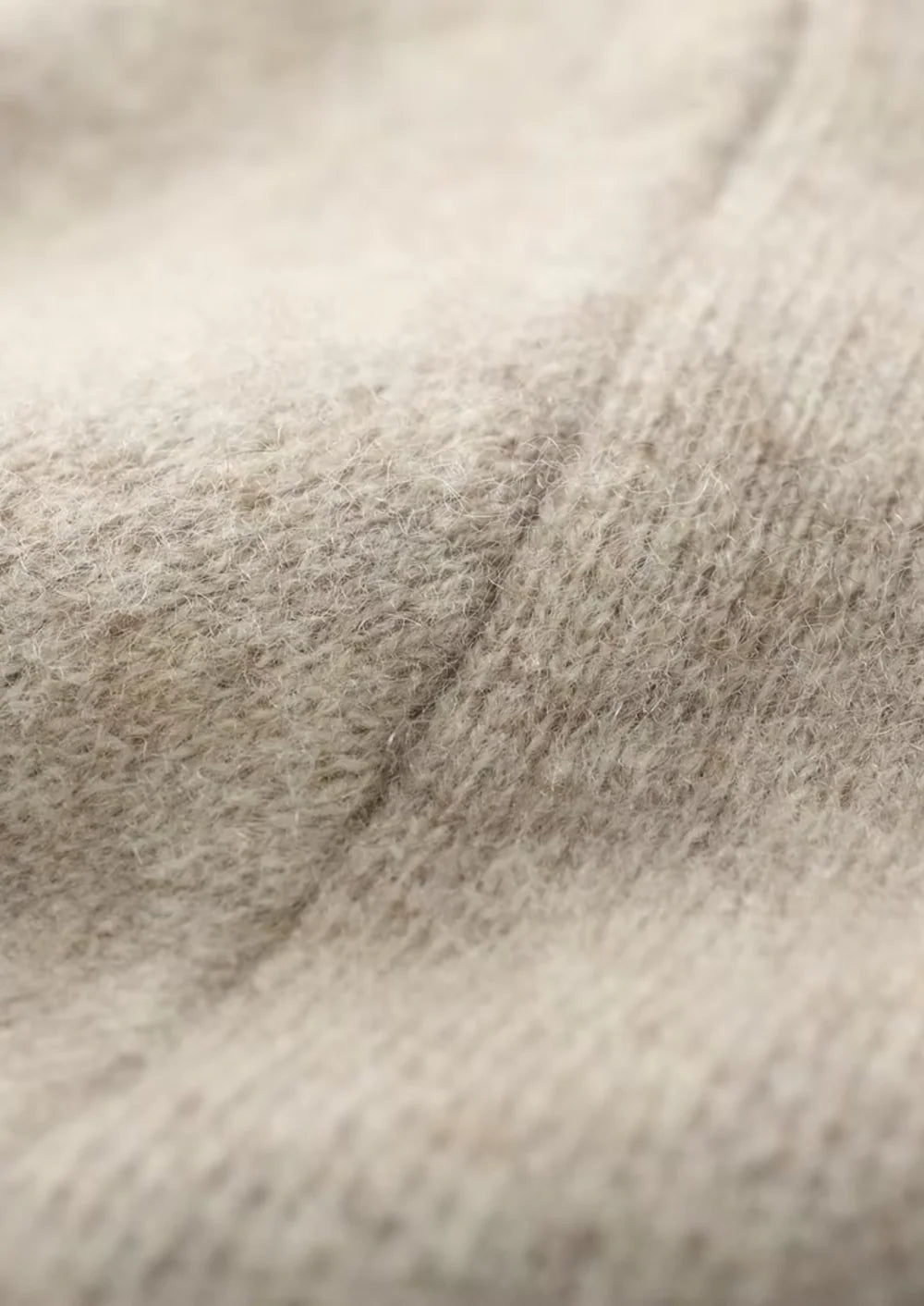V-HALS CARDIGAN VAN ZUIVER EXTRA FIJN MERINOWOL
