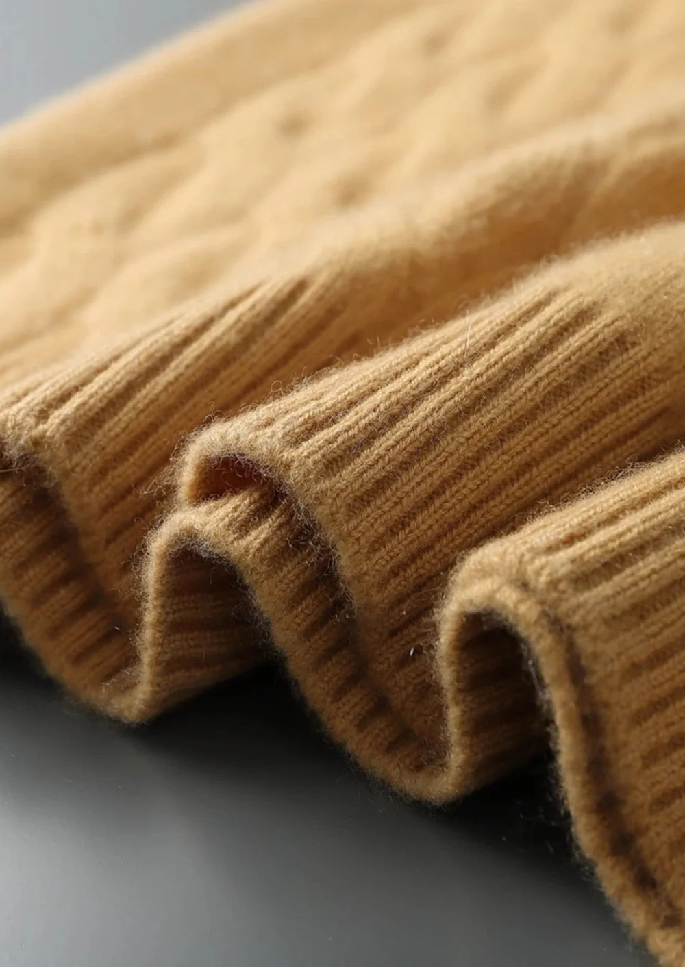 PREMIUM KASJMIER KABEL CREWNECK