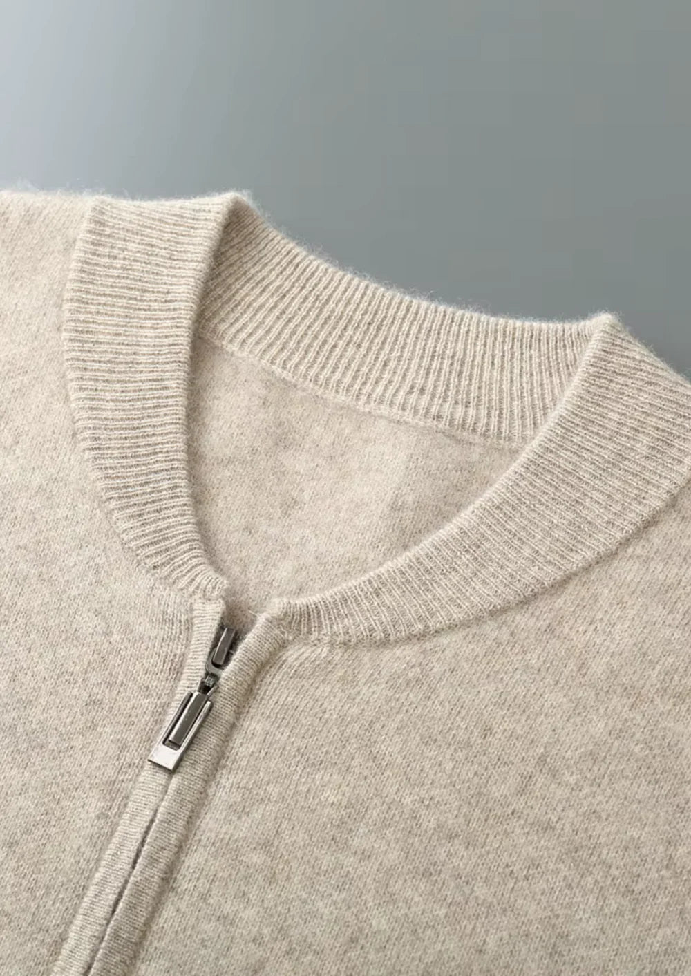 V-HALS CARDIGAN VAN ZUIVER EXTRA FIJN MERINOWOL