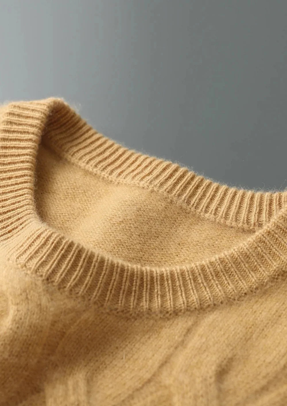 PREMIUM KASJMIER KABEL CREWNECK