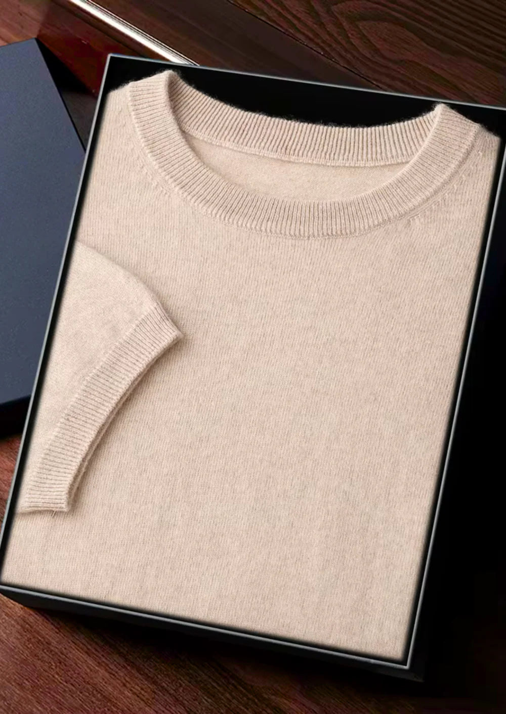 PREMIUM CASHMERE KLASSIEK T-SHIRT MET RONDE HALS
