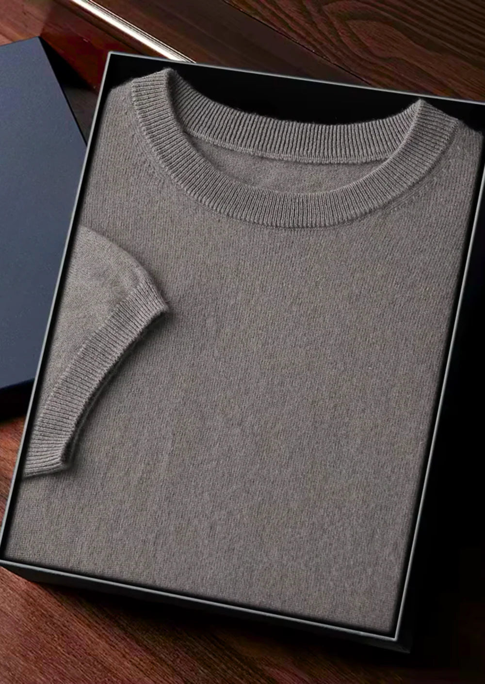 PREMIUM CASHMERE KLASSIEK T-SHIRT MET RONDE HALS