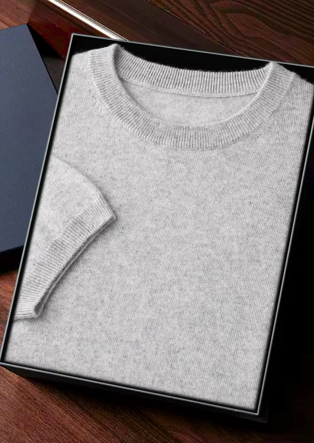 PREMIUM CASHMERE KLASSIEK T-SHIRT MET RONDE HALS
