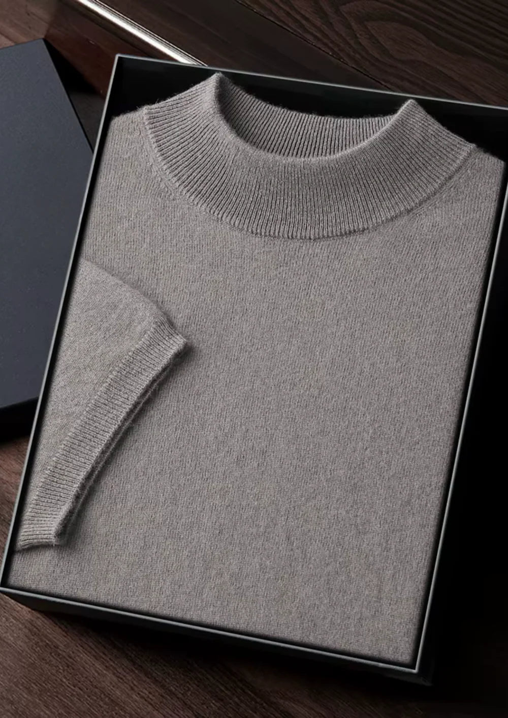MIUM CASHMERE MOCK-NECK T-SHIRT