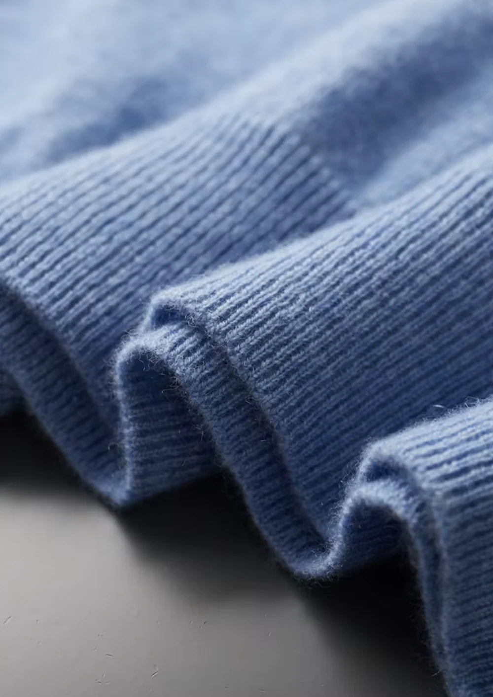 MIUM CASHMERE MOCK-NECK T-SHIRT