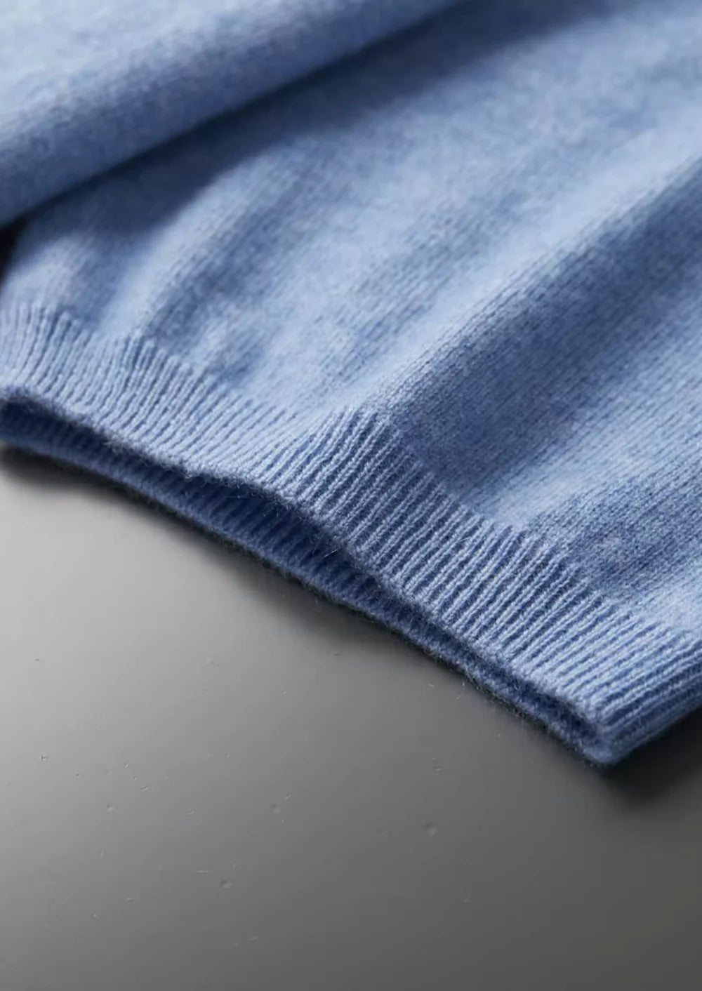 MIUM CASHMERE MOCK-NECK T-SHIRT