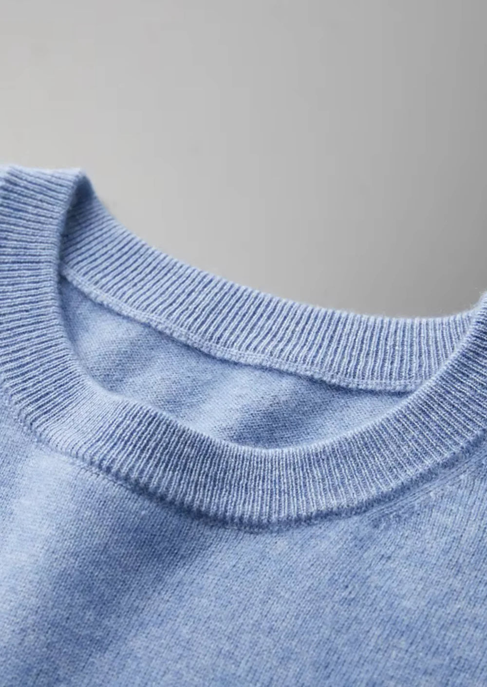 PREMIUM CASHMERE KLASSIEK T-SHIRT MET RONDE HALS