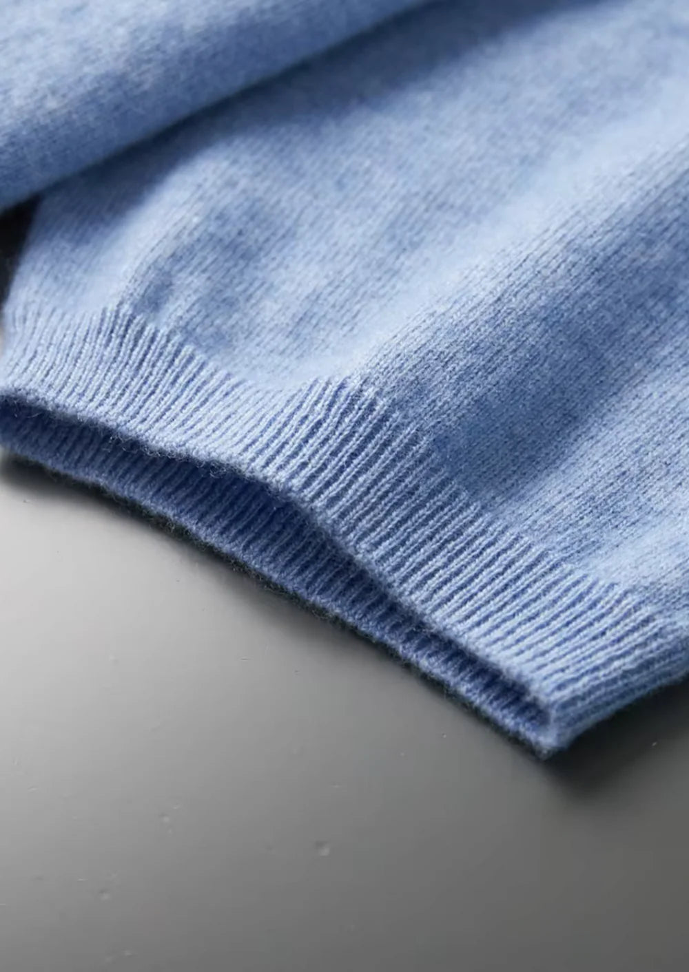 PREMIUM CASHMERE KLASSIEK T-SHIRT MET RONDE HALS