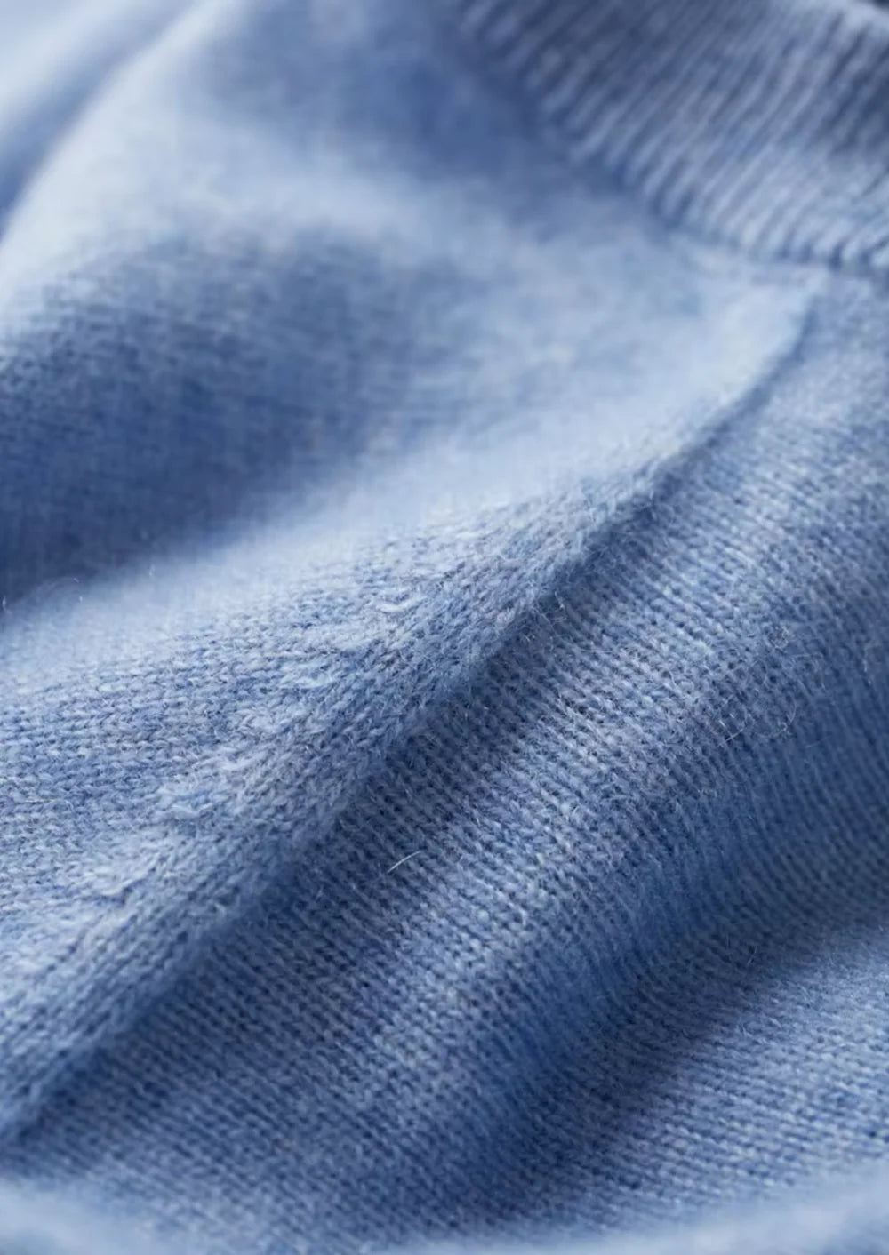 PREMIUM CASHMERE KLASSIEK T-SHIRT MET RONDE HALS