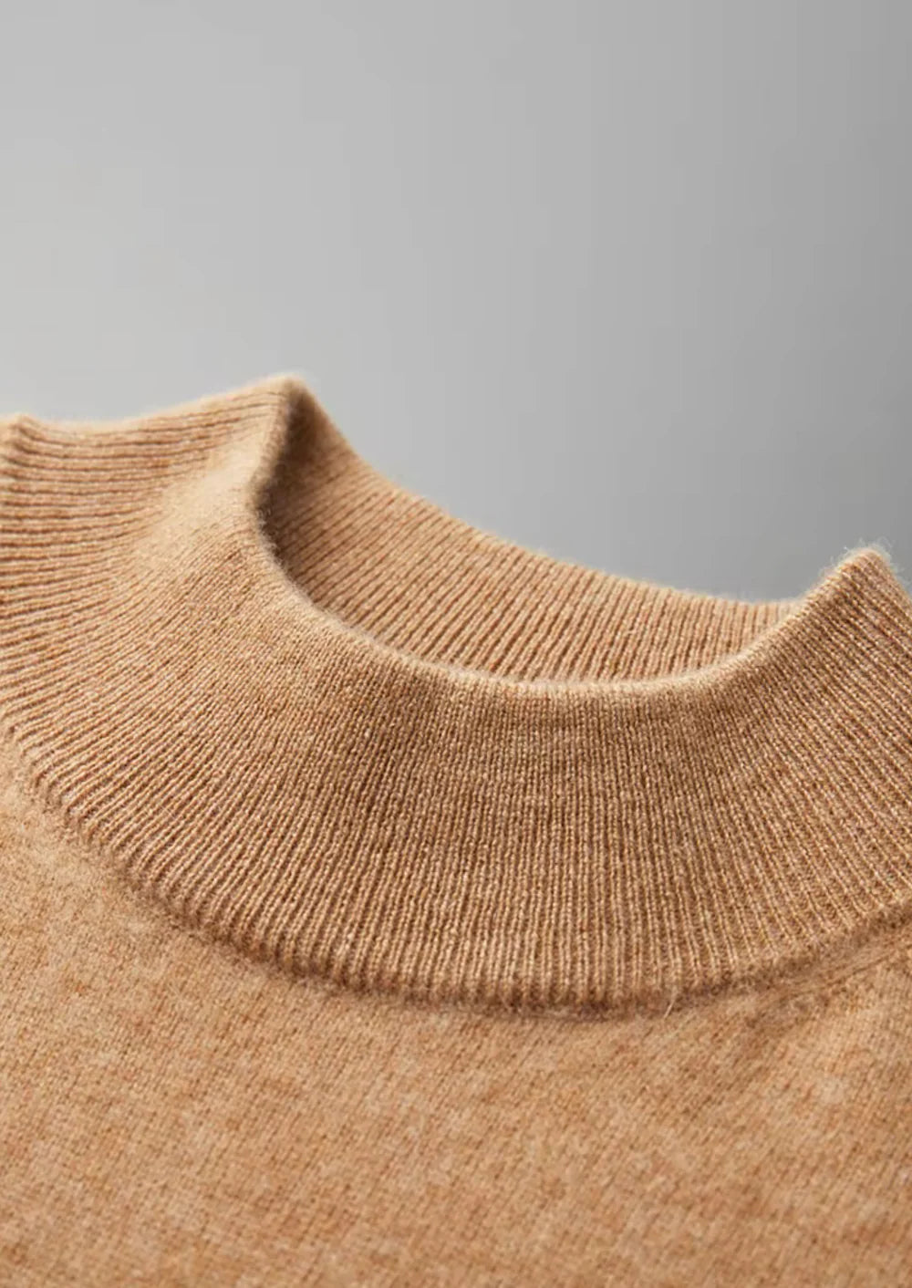 MIUM CASHMERE MOCK-NECK T-SHIRT