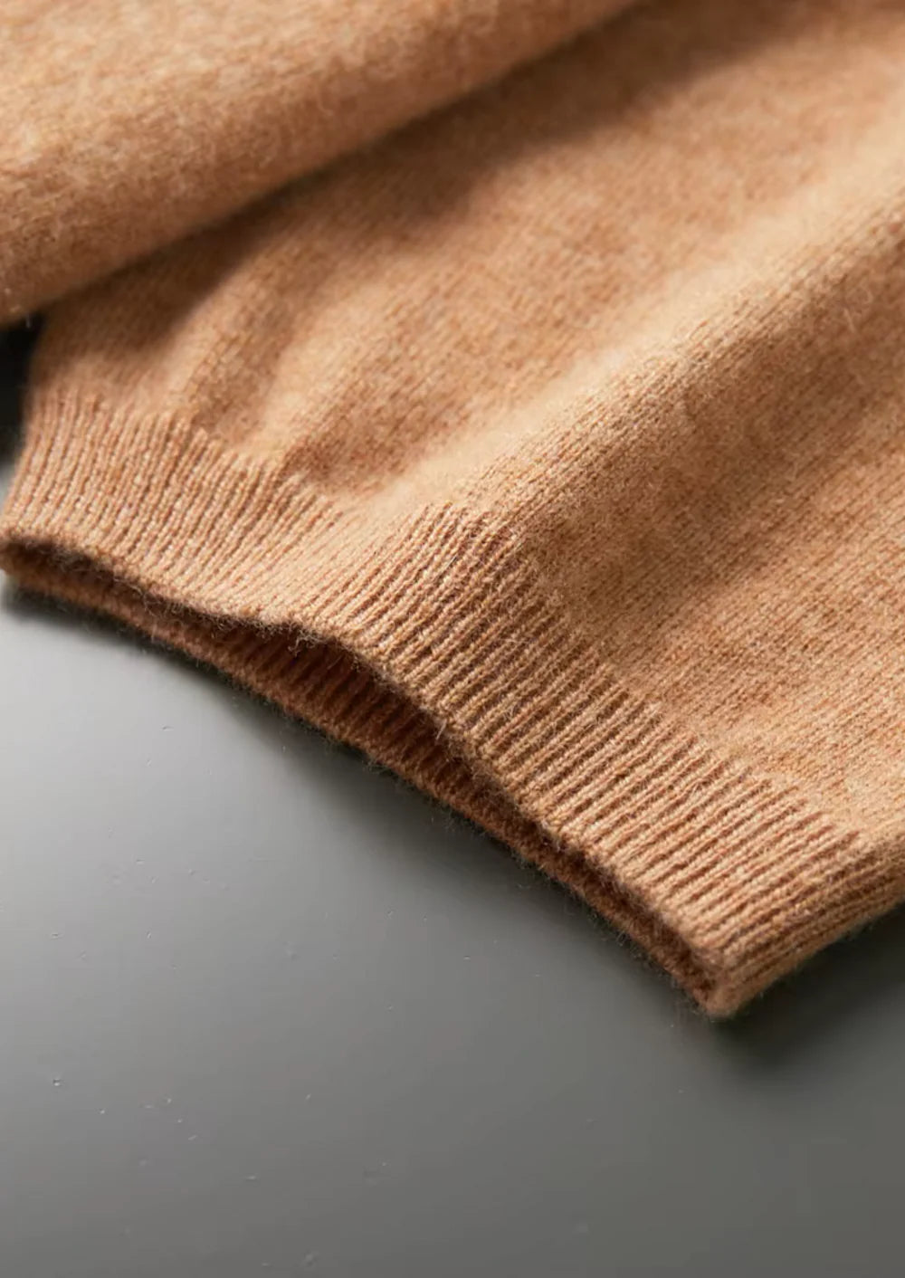 PREMIUM CASHMERE KLASSIEK T-SHIRT MET RONDE HALS