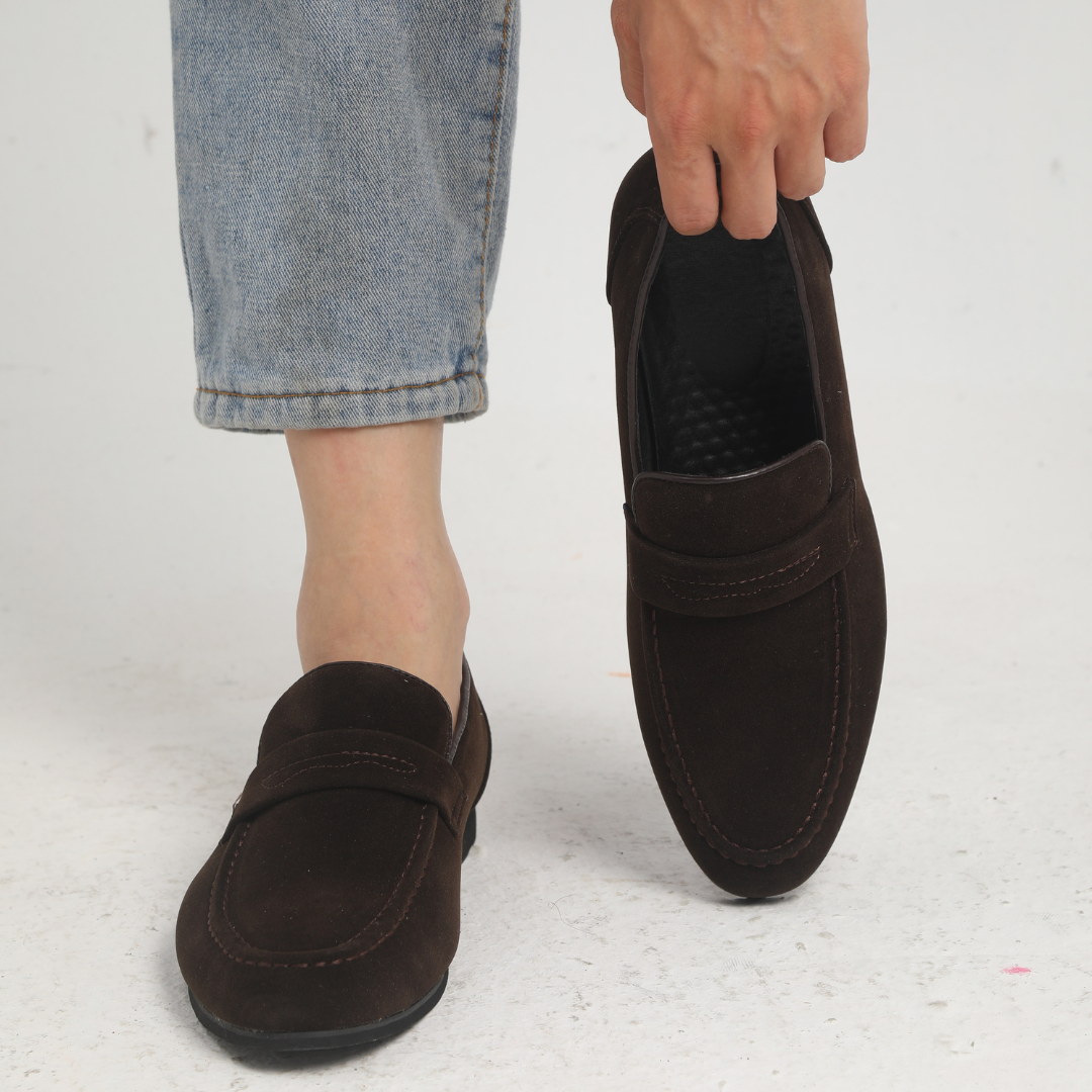 Modaura™ | Suède bandjes loafers