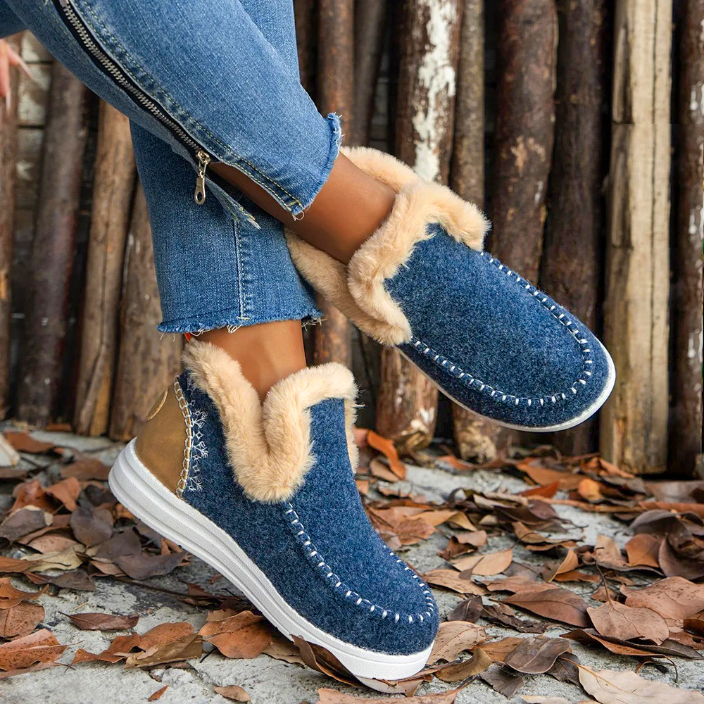 Zachte enkellaarsjes van fleece, comfortabele, harige instappers voor de winter